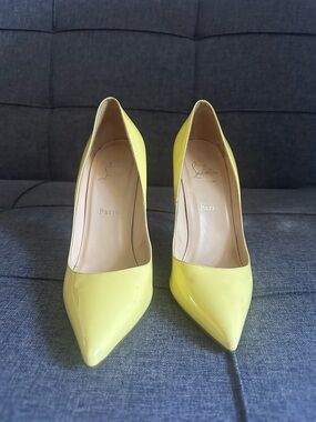 Christian Louboutin Lemon Yellow Patent Pointed-Toe Pumps Authentic 40